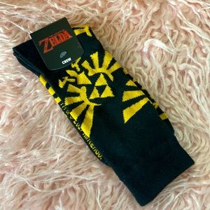 Zelda Black Yellow Crew Sock Size 10-13 Men’s 8-12